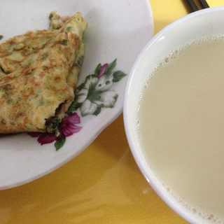 生菜火腿鸡蛋饼