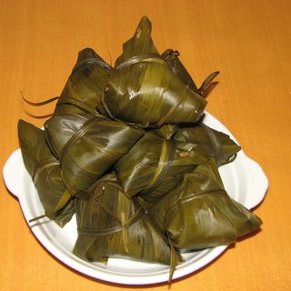 五花肉板栗咸肉棕子