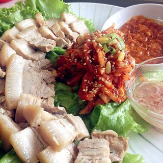 正宗韩国菜包肉