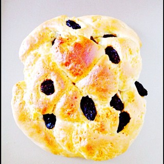 葡萄干牛奶面包