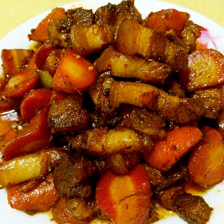 胡萝卜烧肉