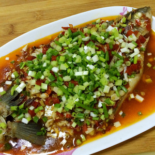 糟辣椒烧武昌鱼