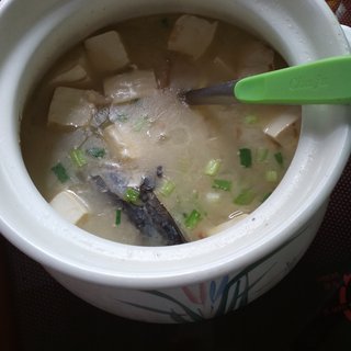 鱼头豆腐汤